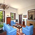 Villa I Delfini *